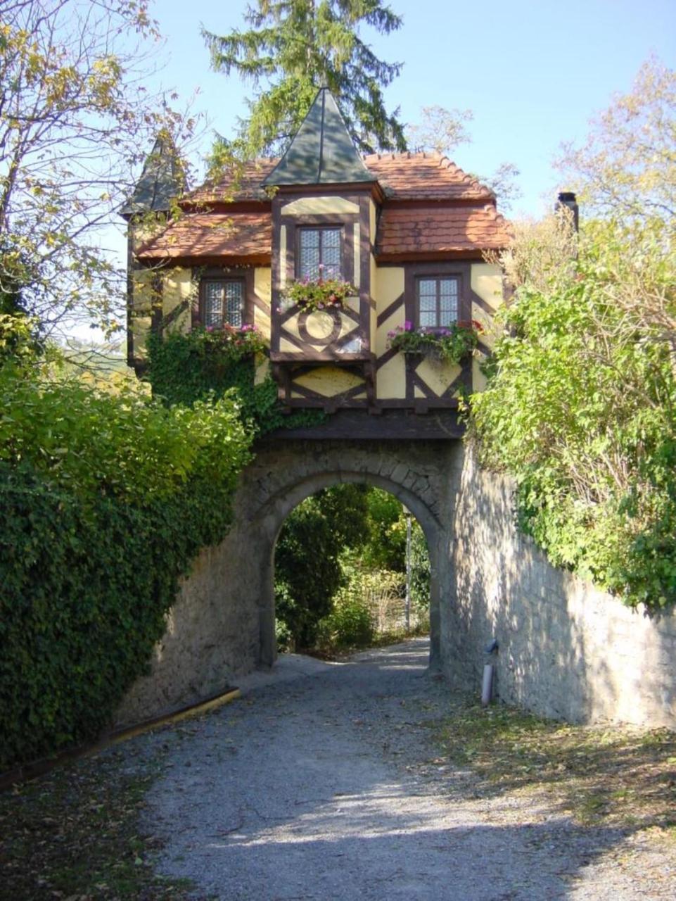 Landgasthof Zur Krone Krautheim Esterno foto
